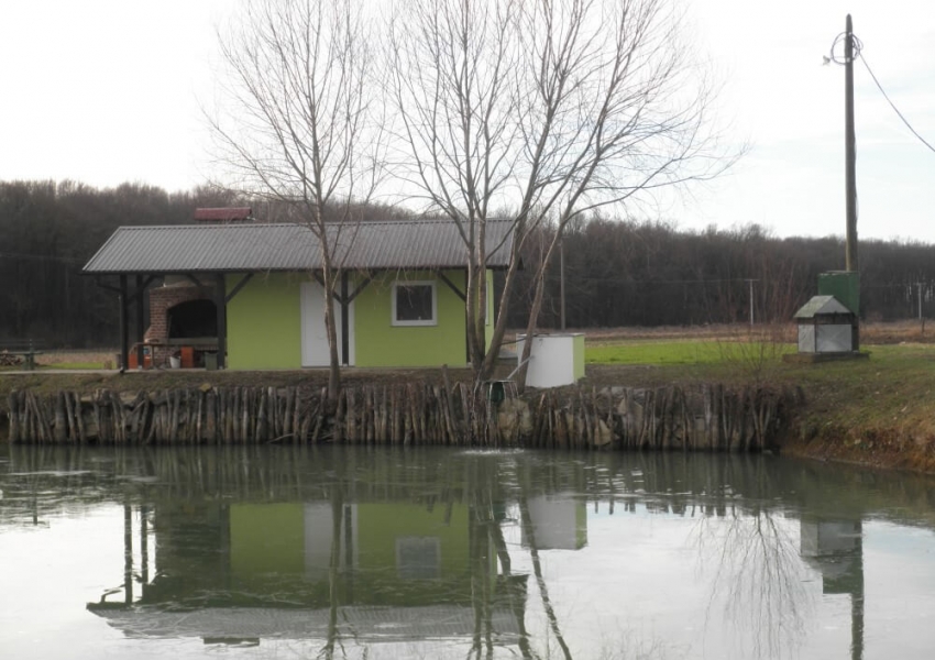 Izgradnja ribičke kućice na jezeru Grabik ŠRD “Grabik” Predavac