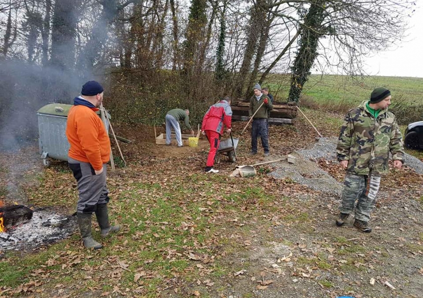 Uređivanje okoliša oko jezera Selište ŠRD “Slavija” Severin c&r