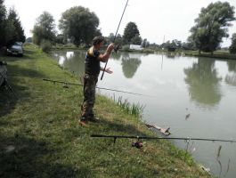 Ribolov na jezeru Ivankovac ŠRD “Štuka” Nova Rača 25. kolovoza 2019. godine